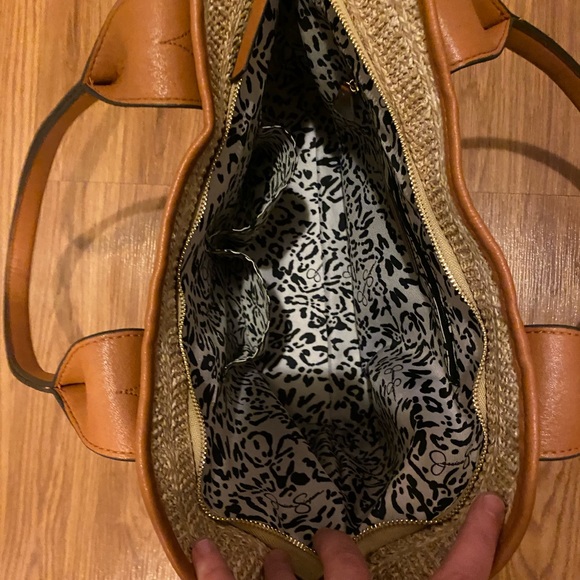 Jessica Simpson Straw bag/ beach tote/ Gently used - Picture 6 of 6